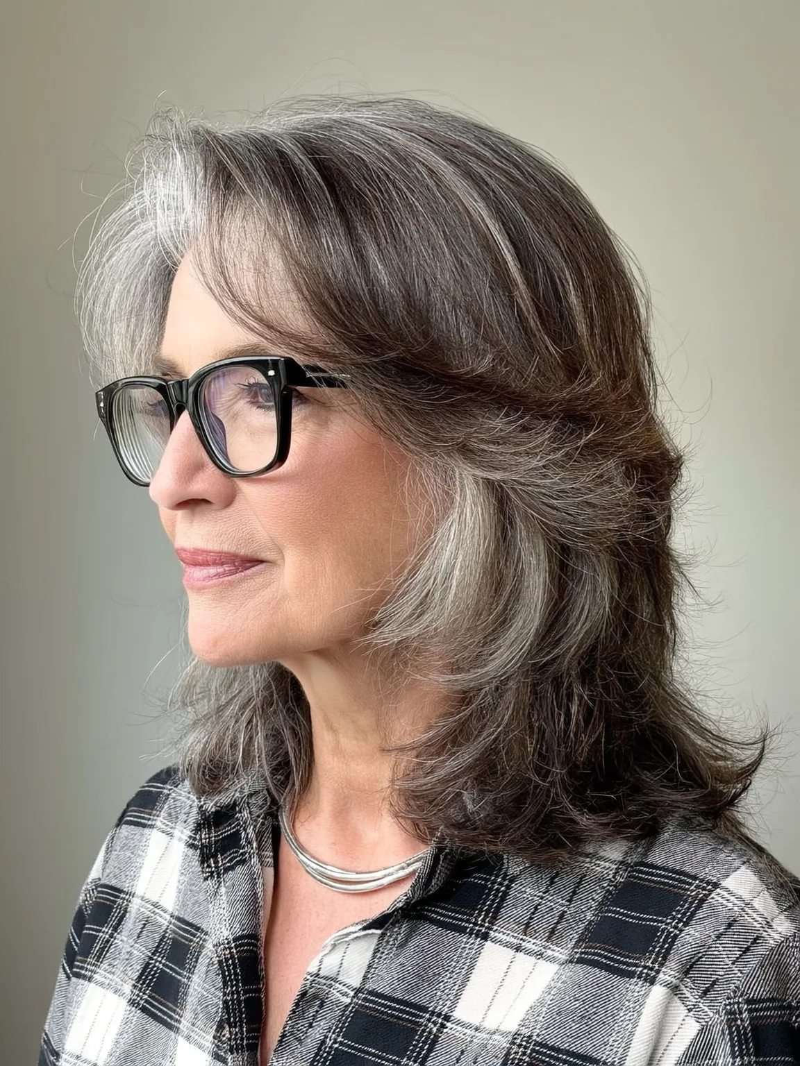 35 Stunning Wavy Hairstyles for Square Faces That Soften Strong Angles